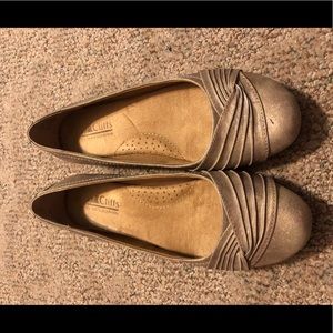 Cliffs size 8 flats